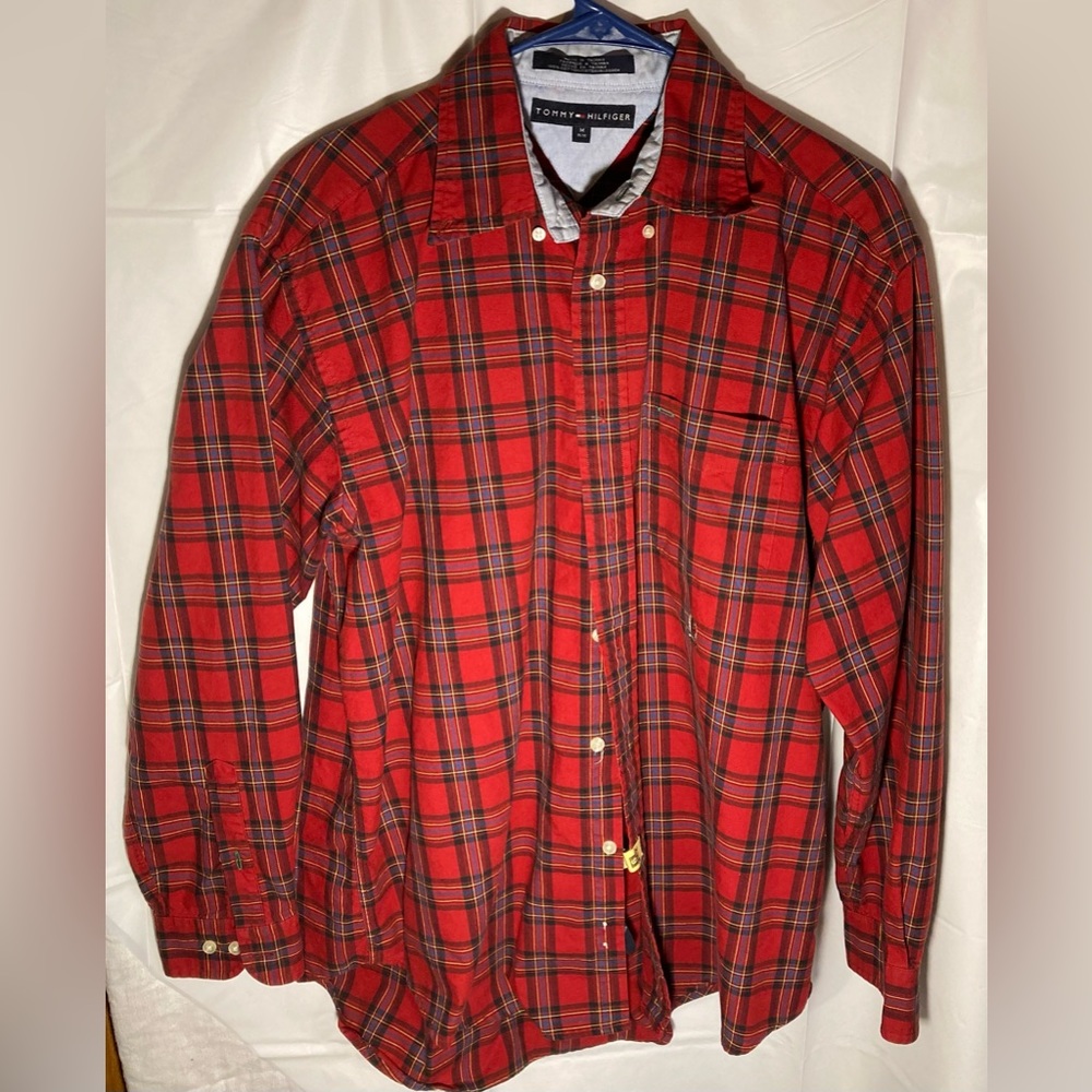 Tommy Hilfiger men’s button up…Sz Medium